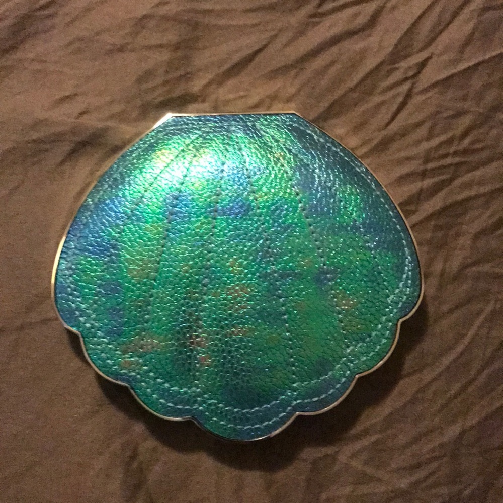 Tarte’s mermaid make wave eyeshadow palette